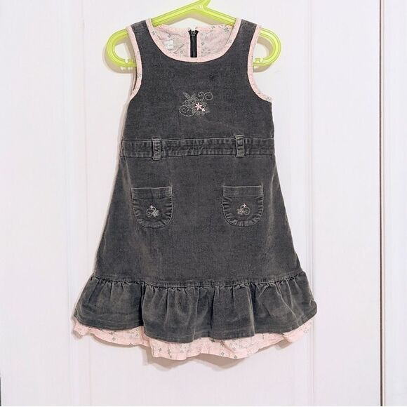 SAGE green color cordoroy sleeveless dress size 6 but fits 4-5yo @F - Picture 2 of 9
